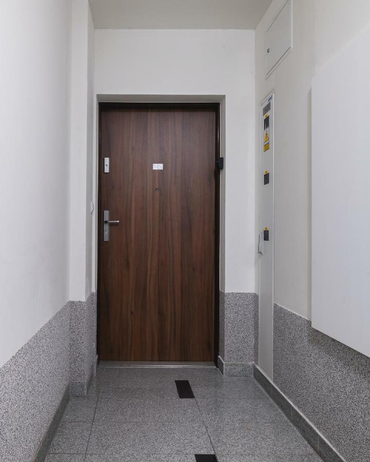 P&O Serviced Apartments Wawrzyszewska وارسو المظهر الخارجي الصورة